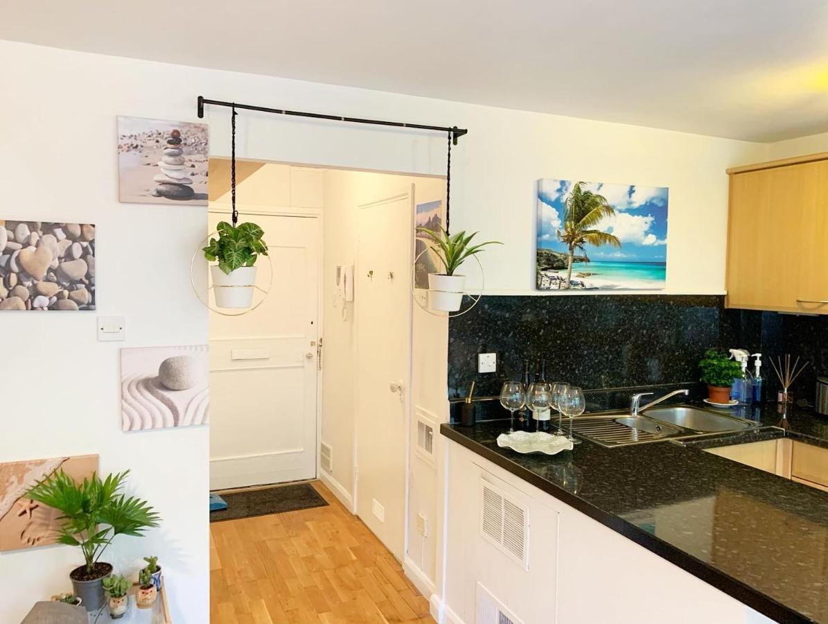 شقة لندن  في Garden Beautiful Cozy Flat , Recent Decorated. المظهر الخارجي الصورة